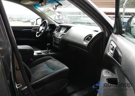 2014 Nissan Pathfinder Sv z USA, uszkodzony, nr VIN 5N1AR2MN5EC622848